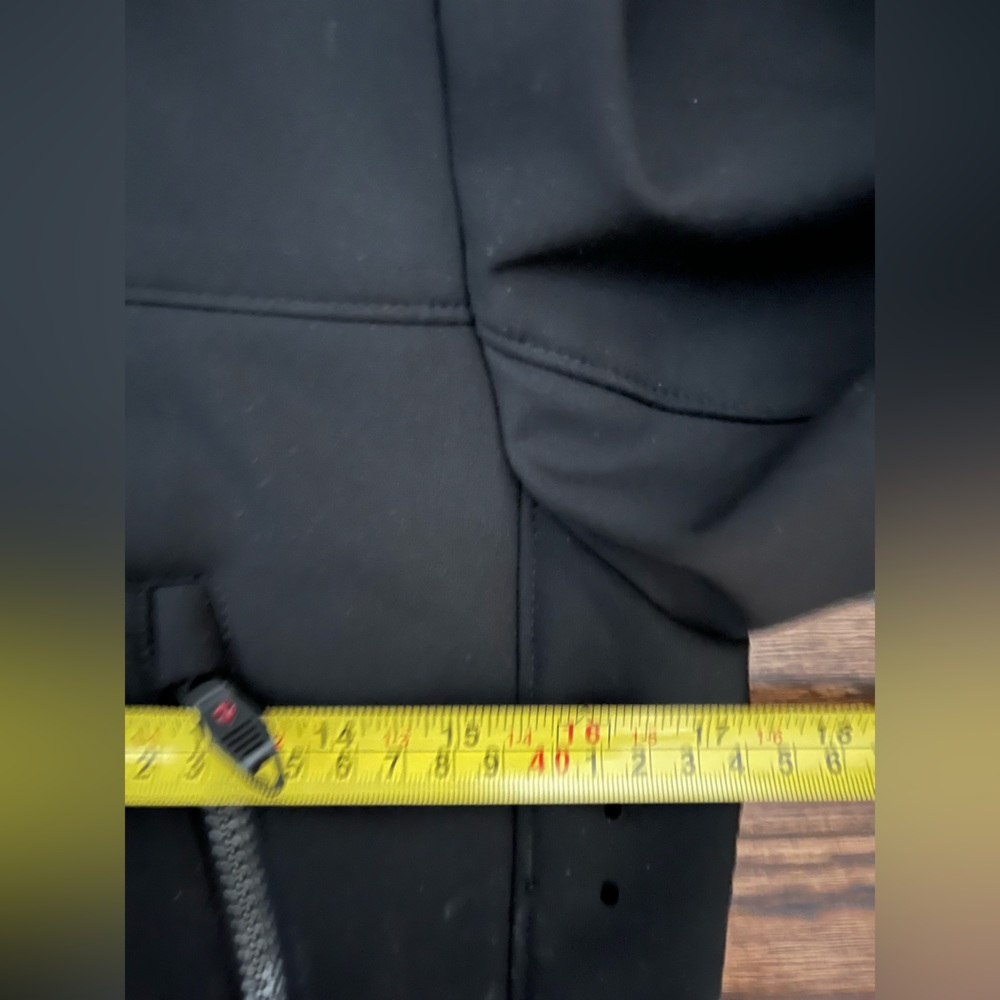 Victorinox Swiss Army soft shell performance, technical black Zip-Up Jacket. - Picture 3 of 4